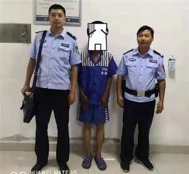 警察出警现场吃瓜,意外记录下的温馨一幕